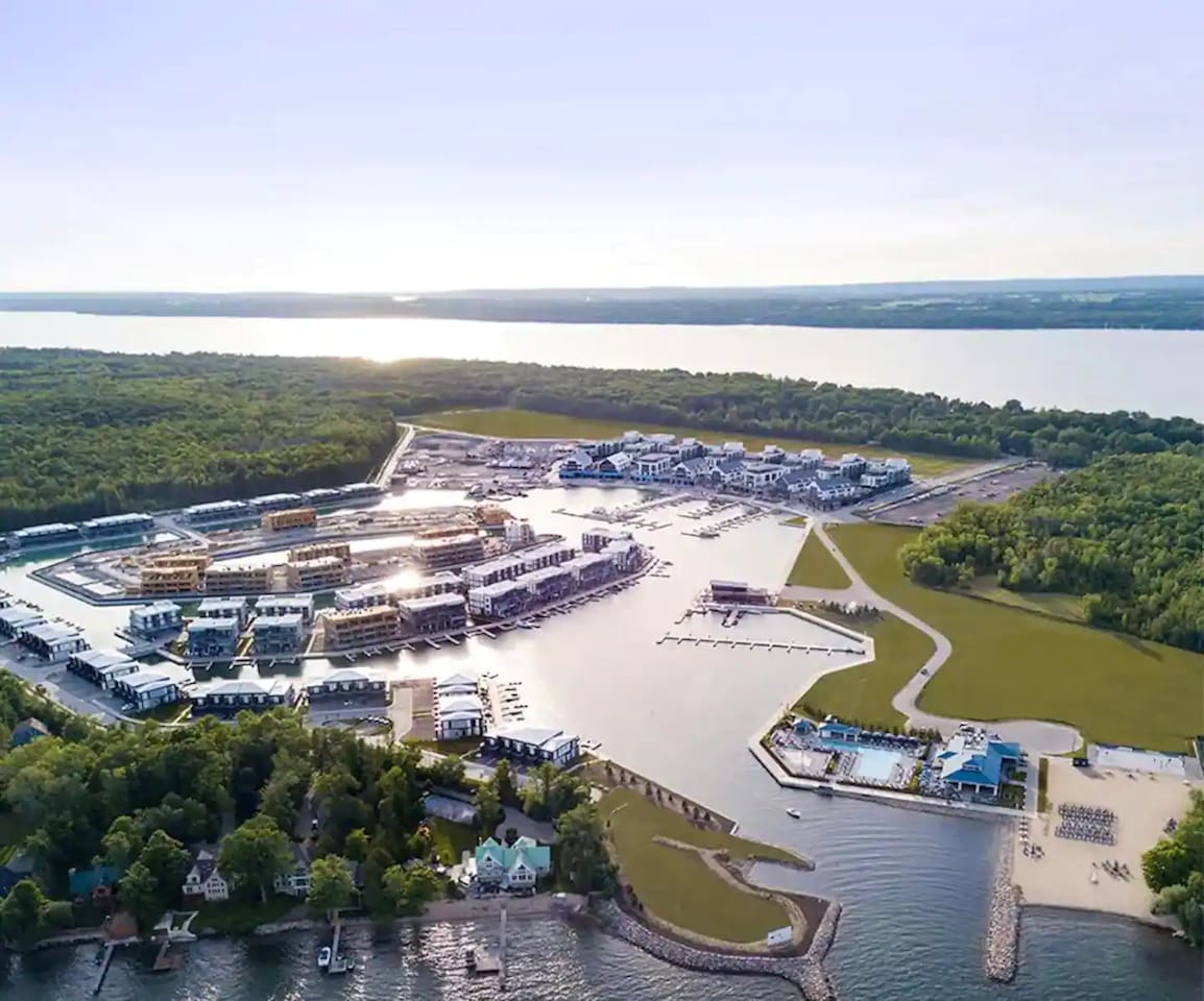 King Bed*Pool*Fireplace*BBQ*Smart TV