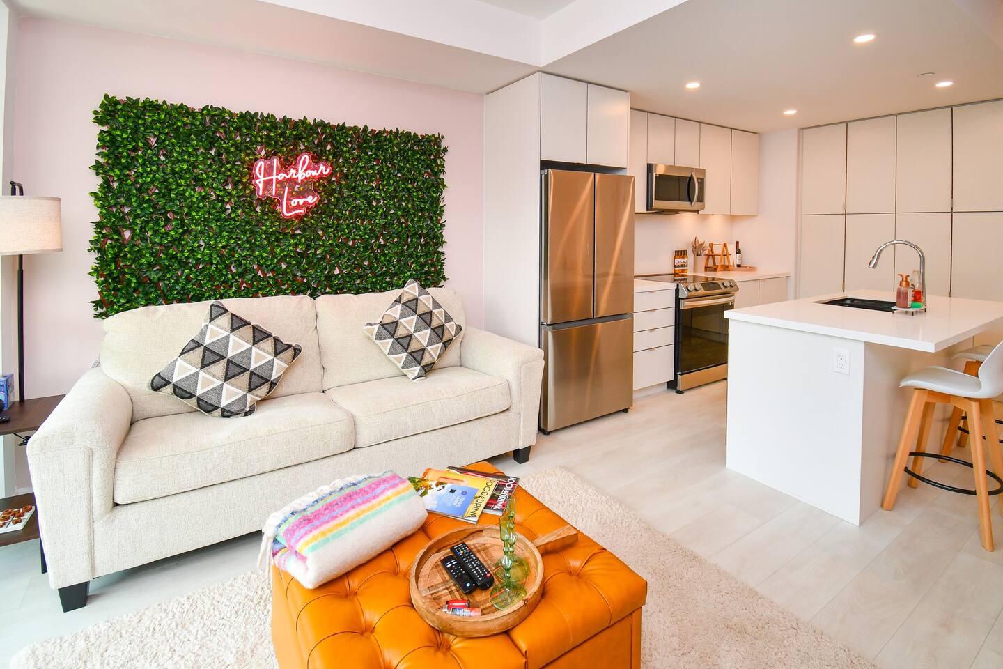 Pool*Firepit*HotTub*Fully Stocked