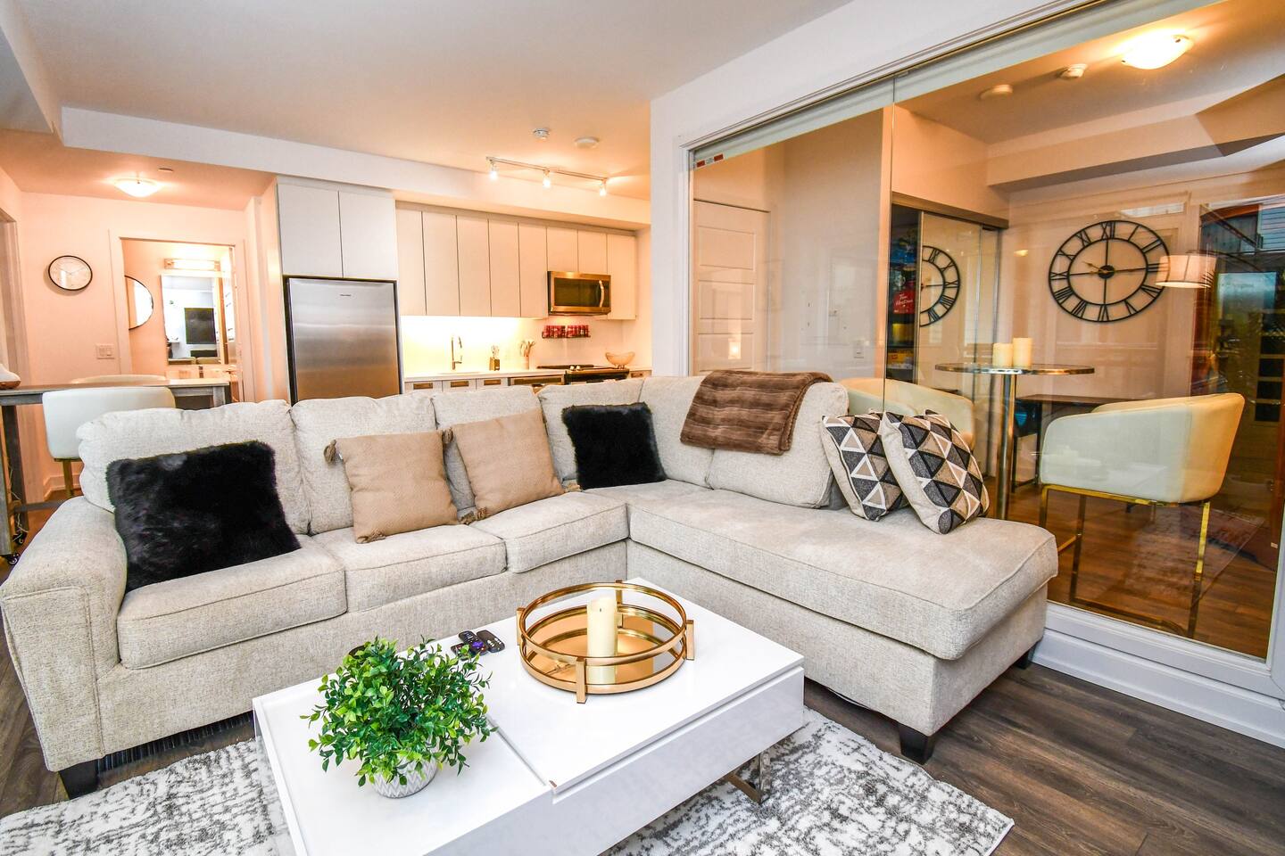 Sauna*King Bed*Fireplace*SmartTV