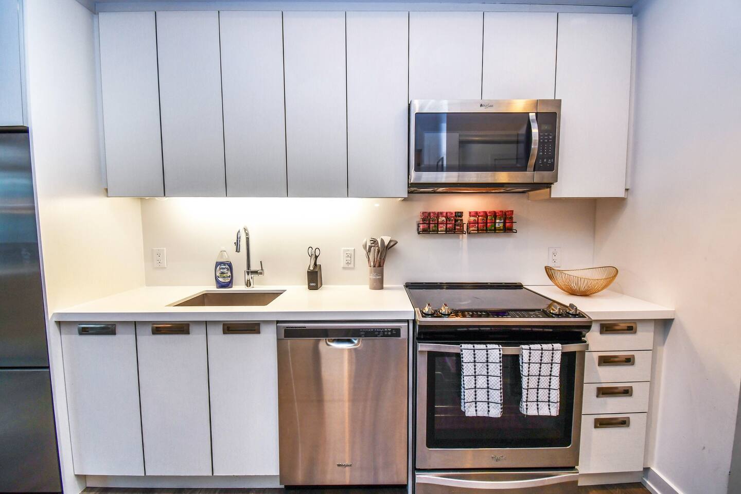 Sauna*King Bed*Fireplace*SmartTV