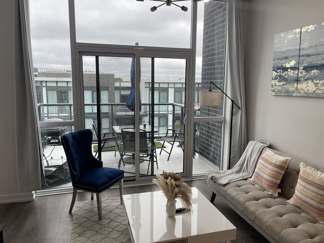 Penthouse Suite! Pool + Hot Tub