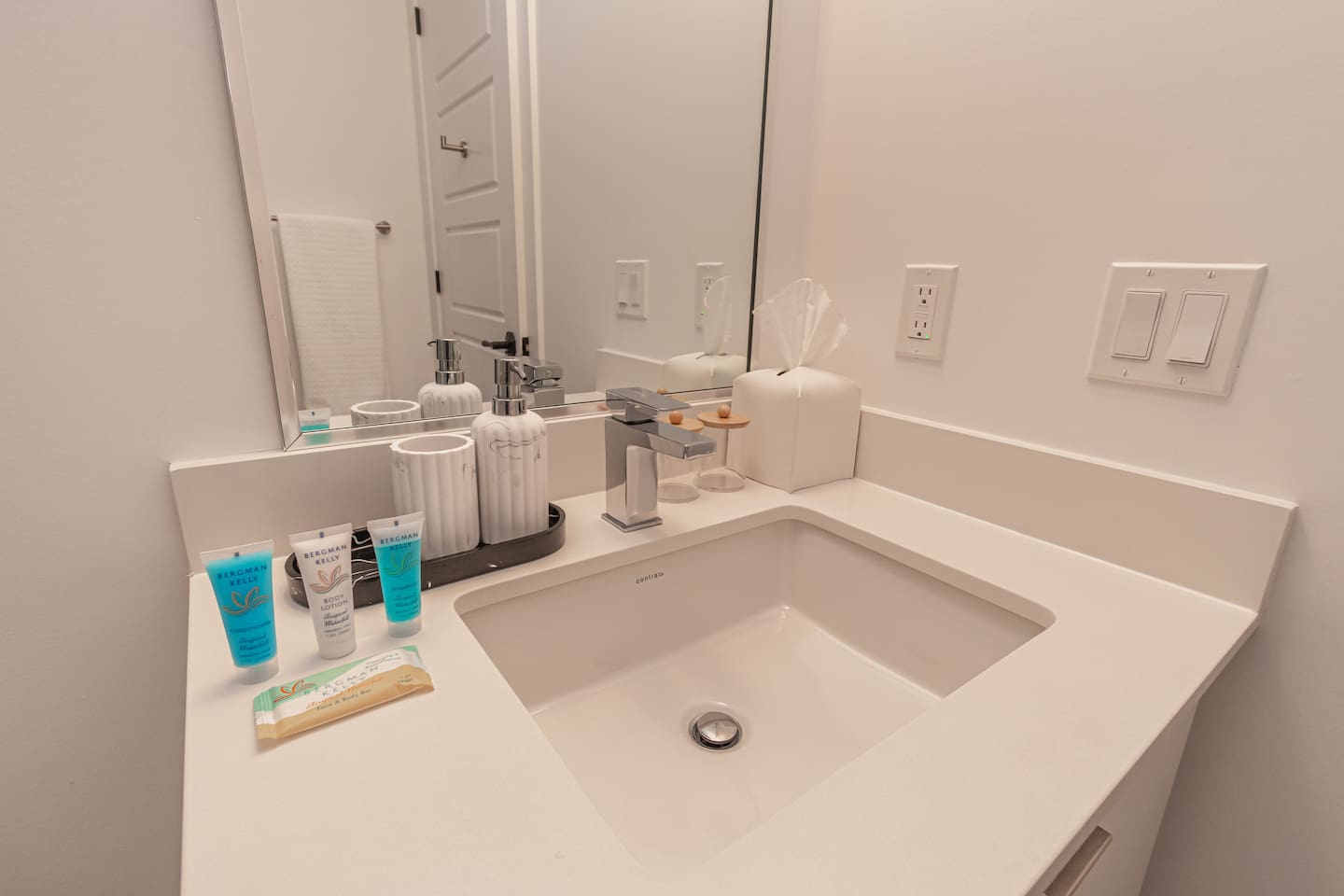 2 Bedroom Luxury Suite @ Friday Harbour Resort