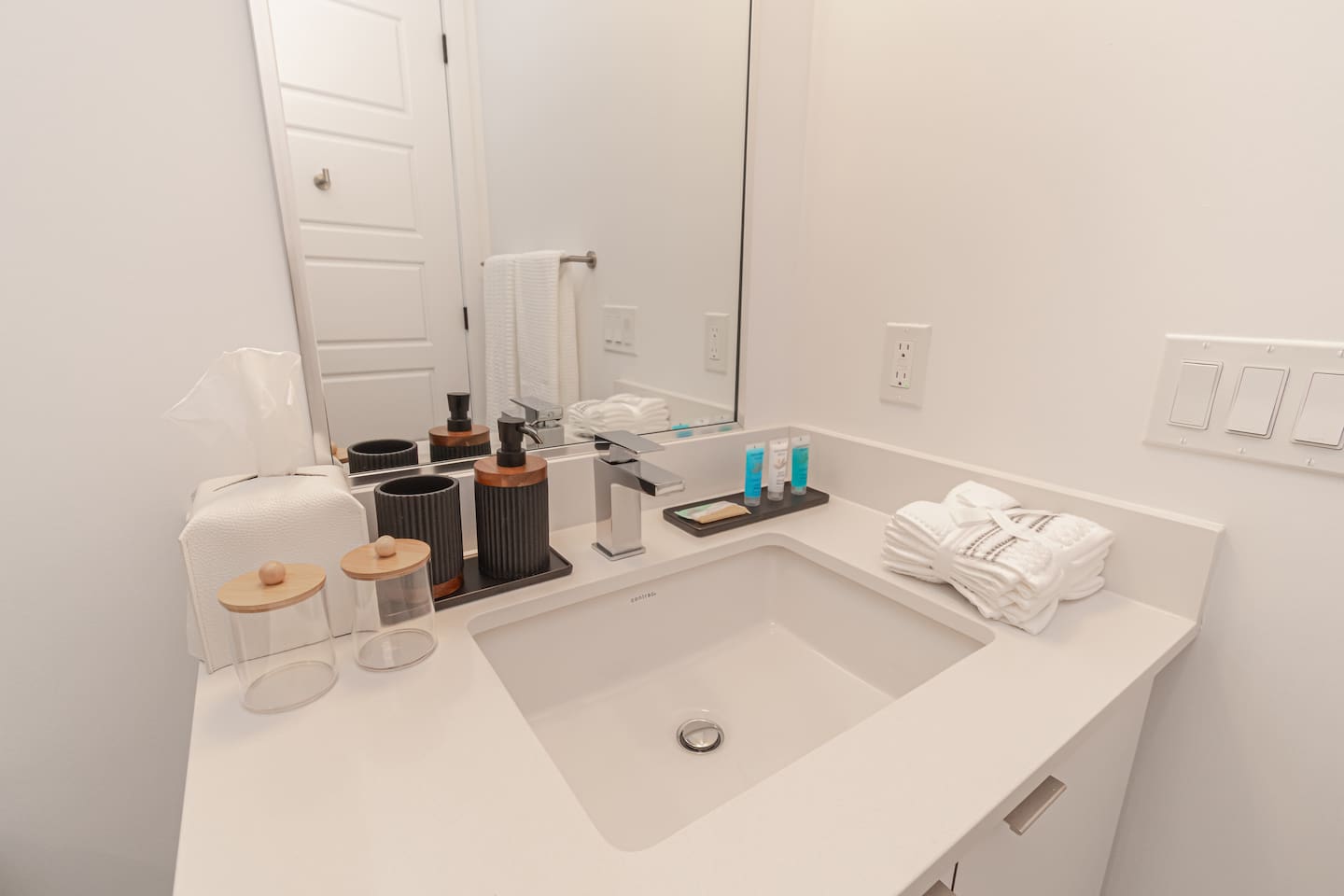 2 Bedroom Luxury Suite @ Friday Harbour Resort