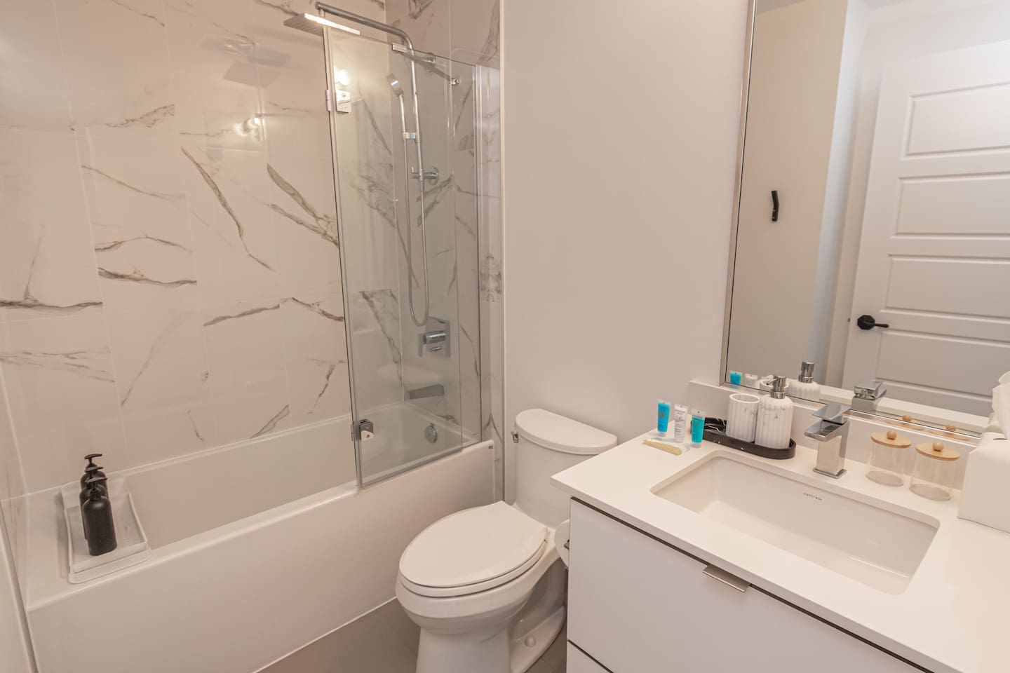 2 Bedroom Luxury Suite @ Friday Harbour Resort