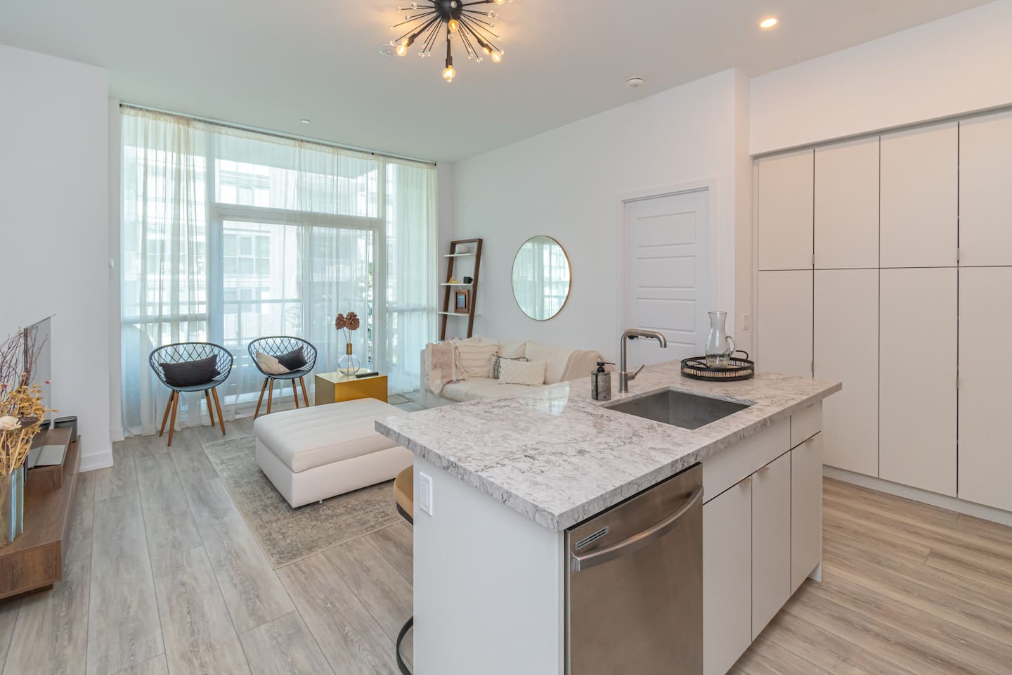 2 Bedroom Luxury Suite @ Friday Harbour Resort