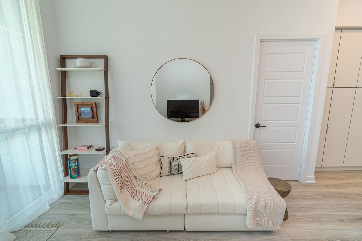 2 Bedroom Luxury Suite @ Friday Harbour Resort