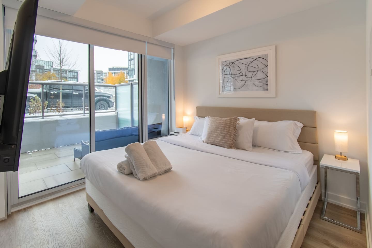 Sunseeker Friday Harbour • Luxury 2BR Ground Floor