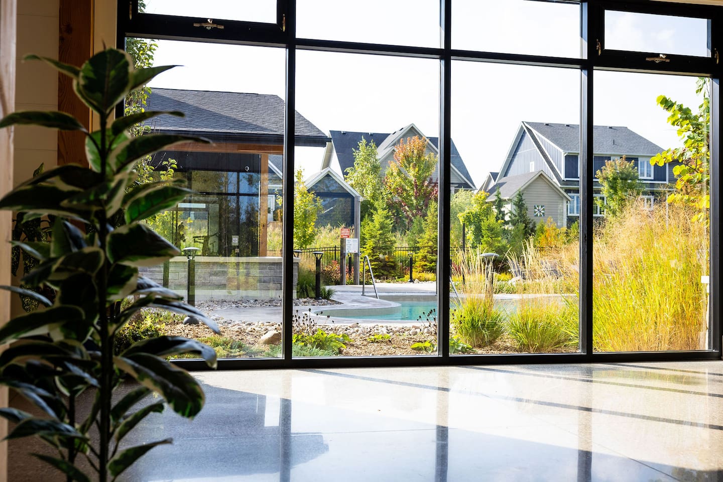 Relaxing Spa Getaway, Sauna, Hot Tub & Heated Pool