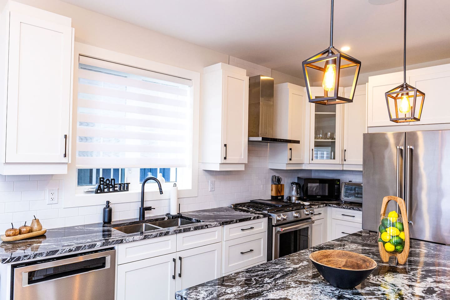 Relaxing Spa Getaway, Sauna, Hot Tub & Heated Pool