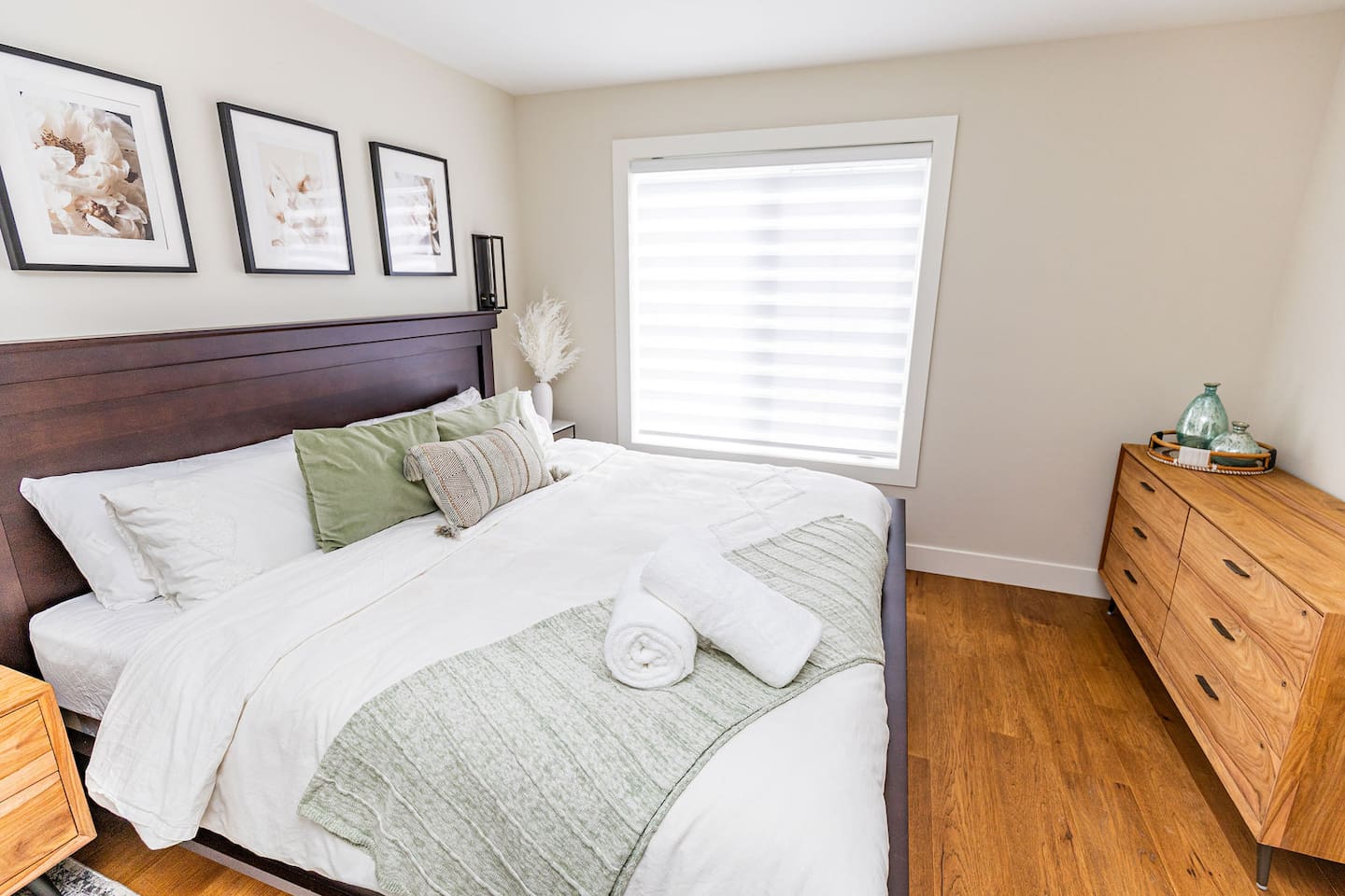 Relaxing Spa Getaway, Sauna, Hot Tub & Heated Pool