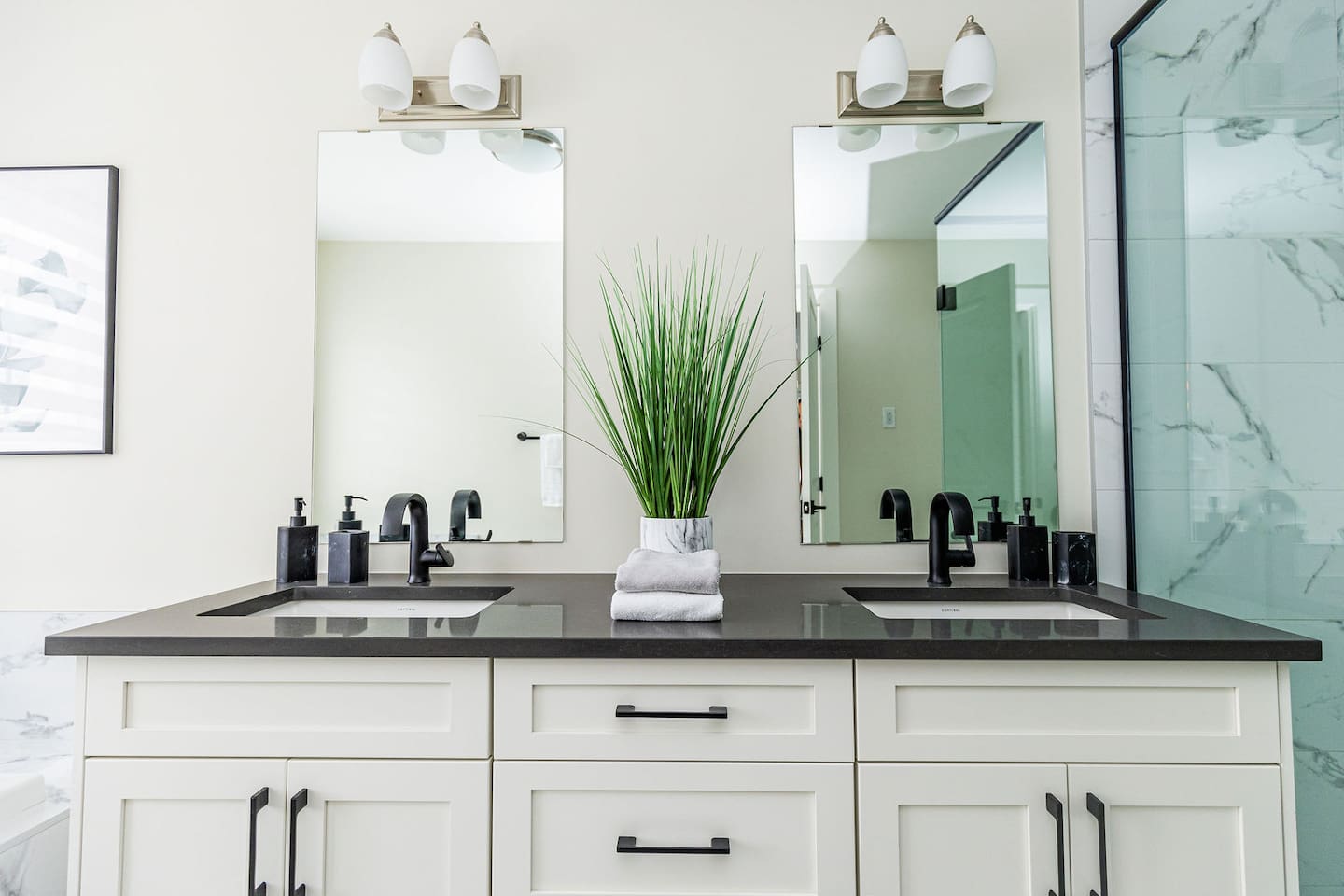 Relaxing Spa Getaway, Sauna, Hot Tub & Heated Pool