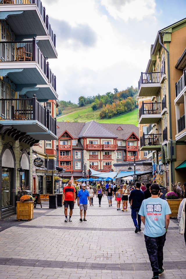 Relaxing Spa Getaway, Sauna, Hot Tub & Heated Pool