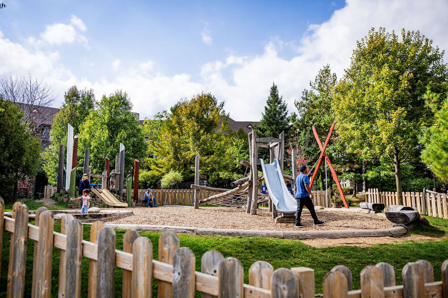 Sauna, Hot Tub & Heated Pool Blue Mountain Getaway