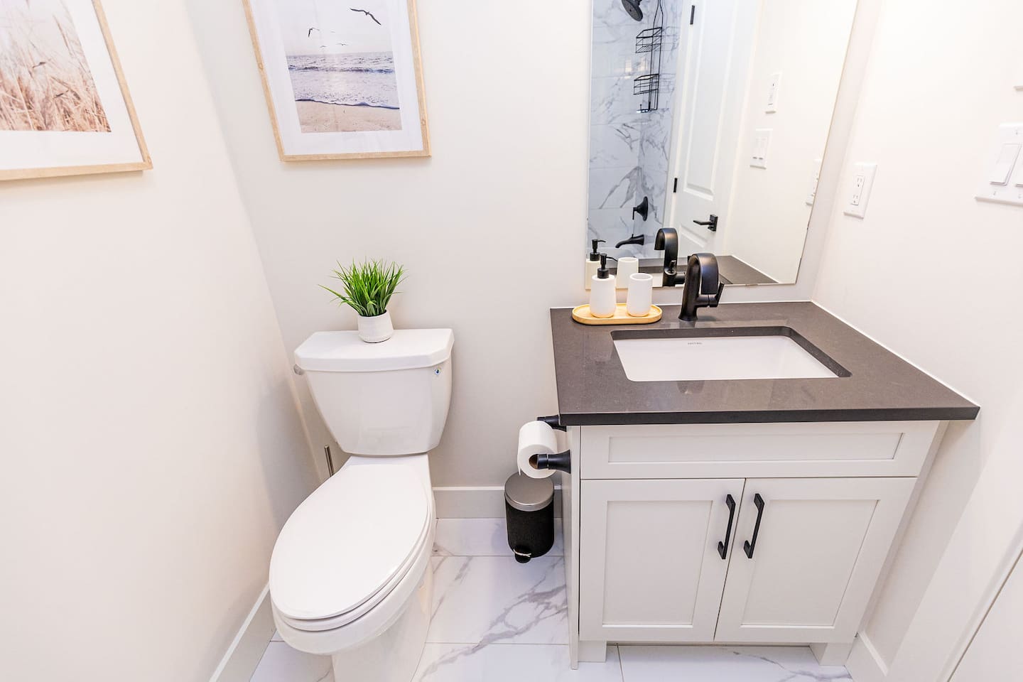 Sauna, Hot Tub & Heated Pool Blue Mountain Getaway